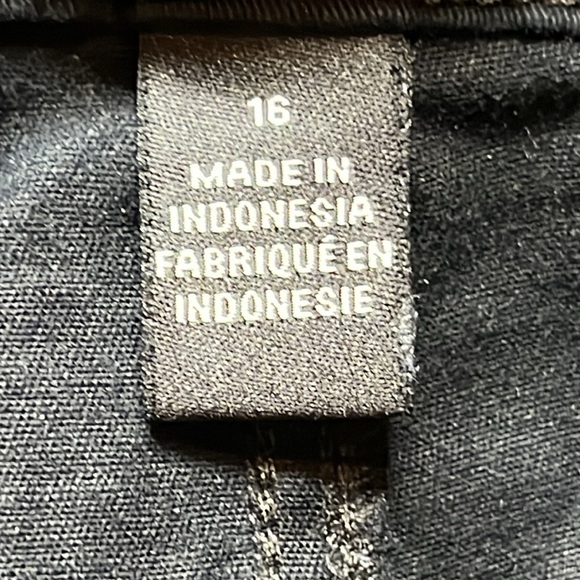 Bandolino Jeans - Picture 8 of 10